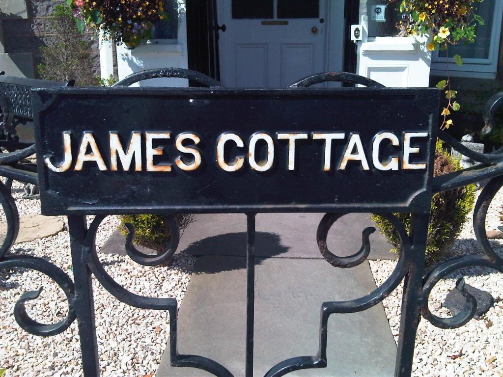 James Cottage Guest House Crieff Exteriör bild
